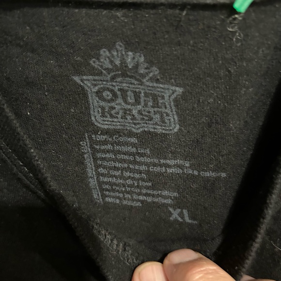 Out Kast T shirt - Picture 2 of 3